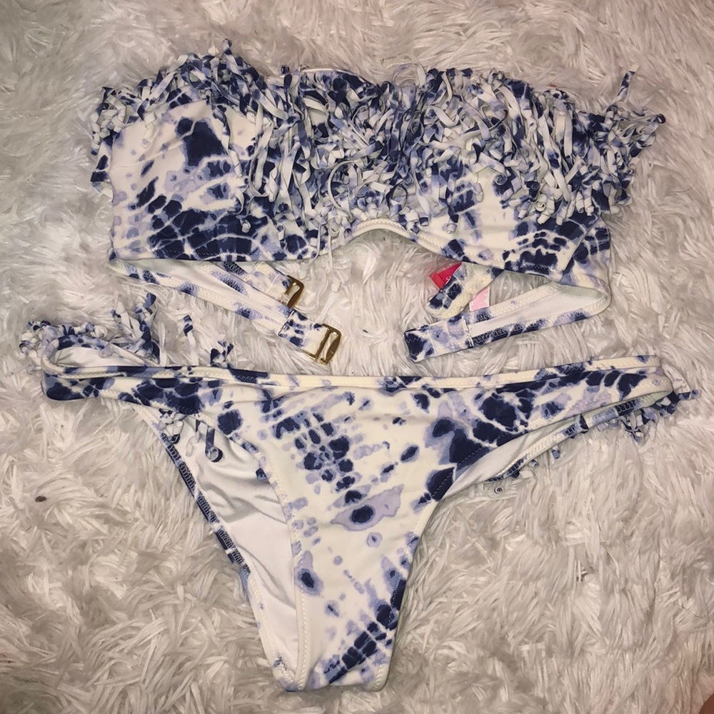 Victoria’s Secret PINK bikini